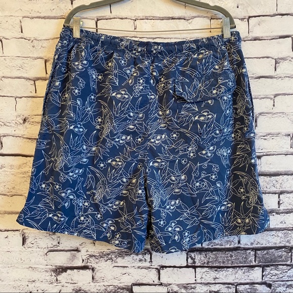 Breakwater Men’s Floral/Bird Printed Swim Short - Picture 3 of 6
